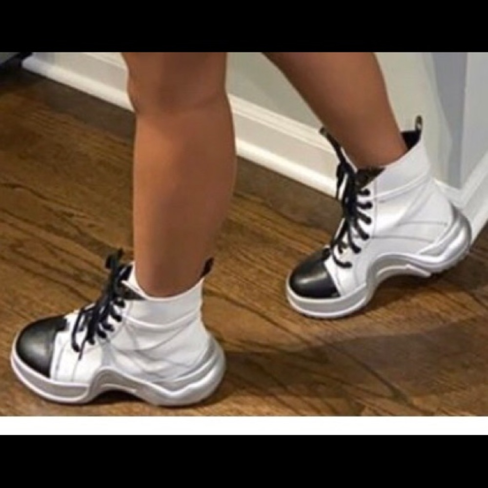 I AM LOOKING FOR THESE.. PLZ HELP